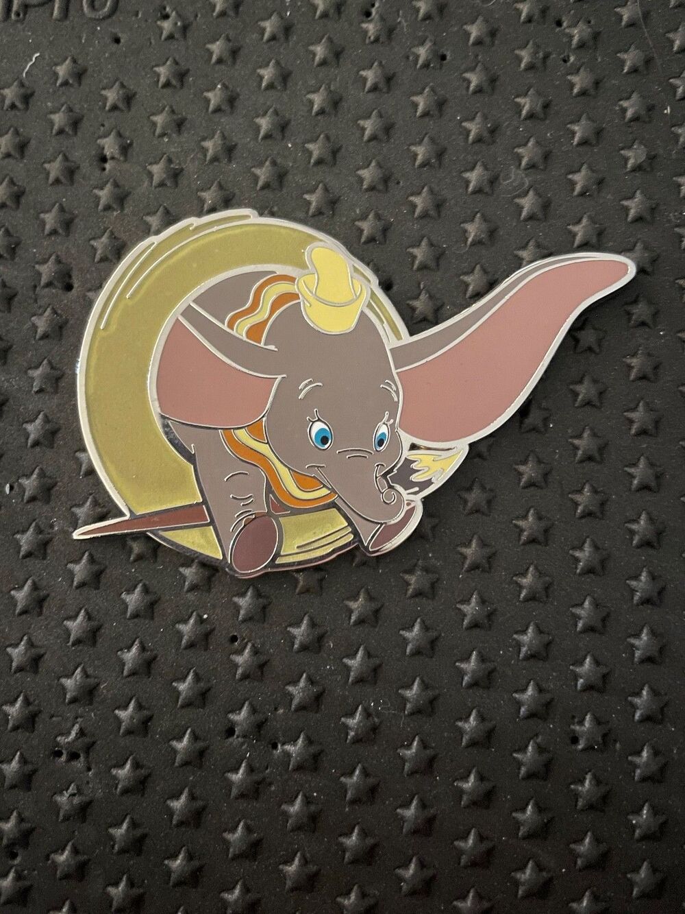 Dumbo Ink & Paint Brush Mystery Enamel pin LE 200 PALM Pink a la Mode Sold Out